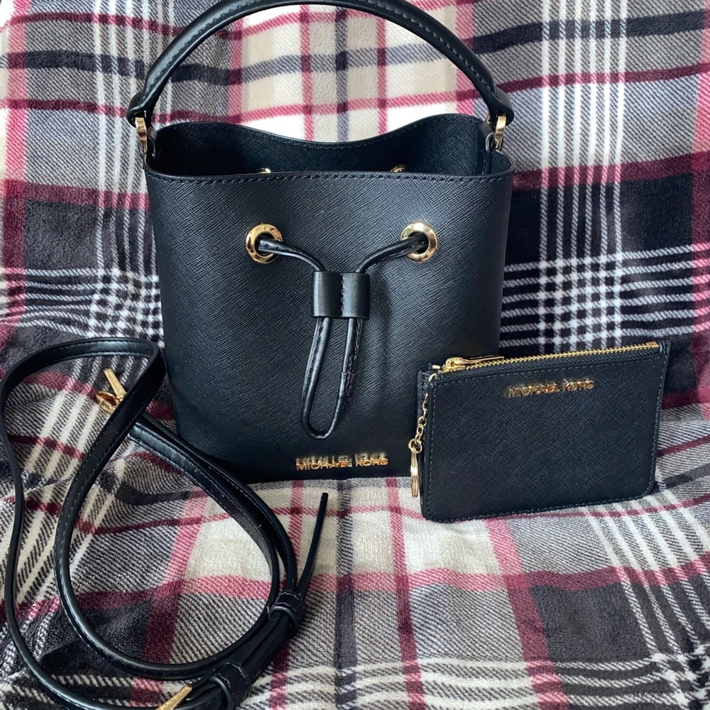 Michael Kors bucket bag
